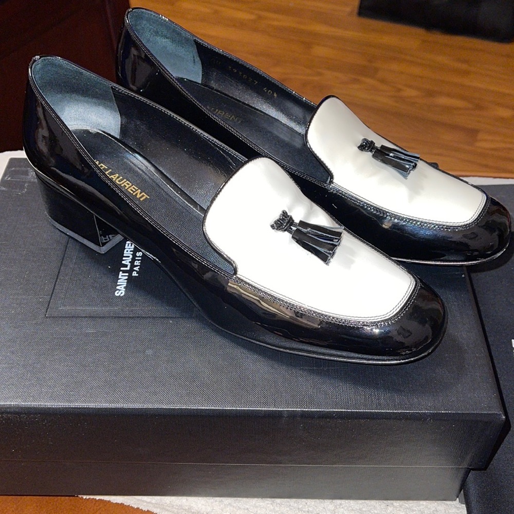 Saint Laurent patent leather loafers with tassel
